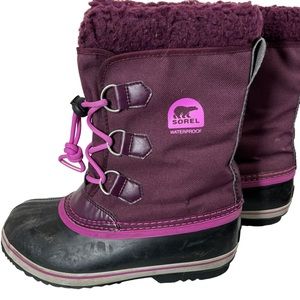 SOREL BOOTS waterproof winter PURPLE  warm Yoot Pac EUC size 5‎ US women’s EU 37
